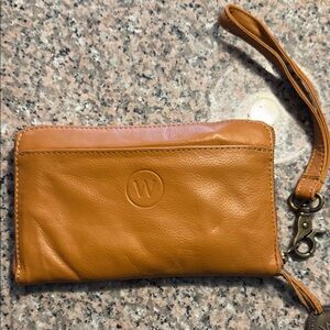 Wanderers Travel clutch